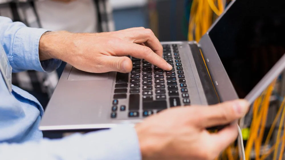 Data- och IT-service i Sverige – när datorer, nätverk och system behöver fungera
